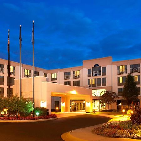 מלון רומולוס Detroit Metro Airport Marriott מראה חיצוני תמונה