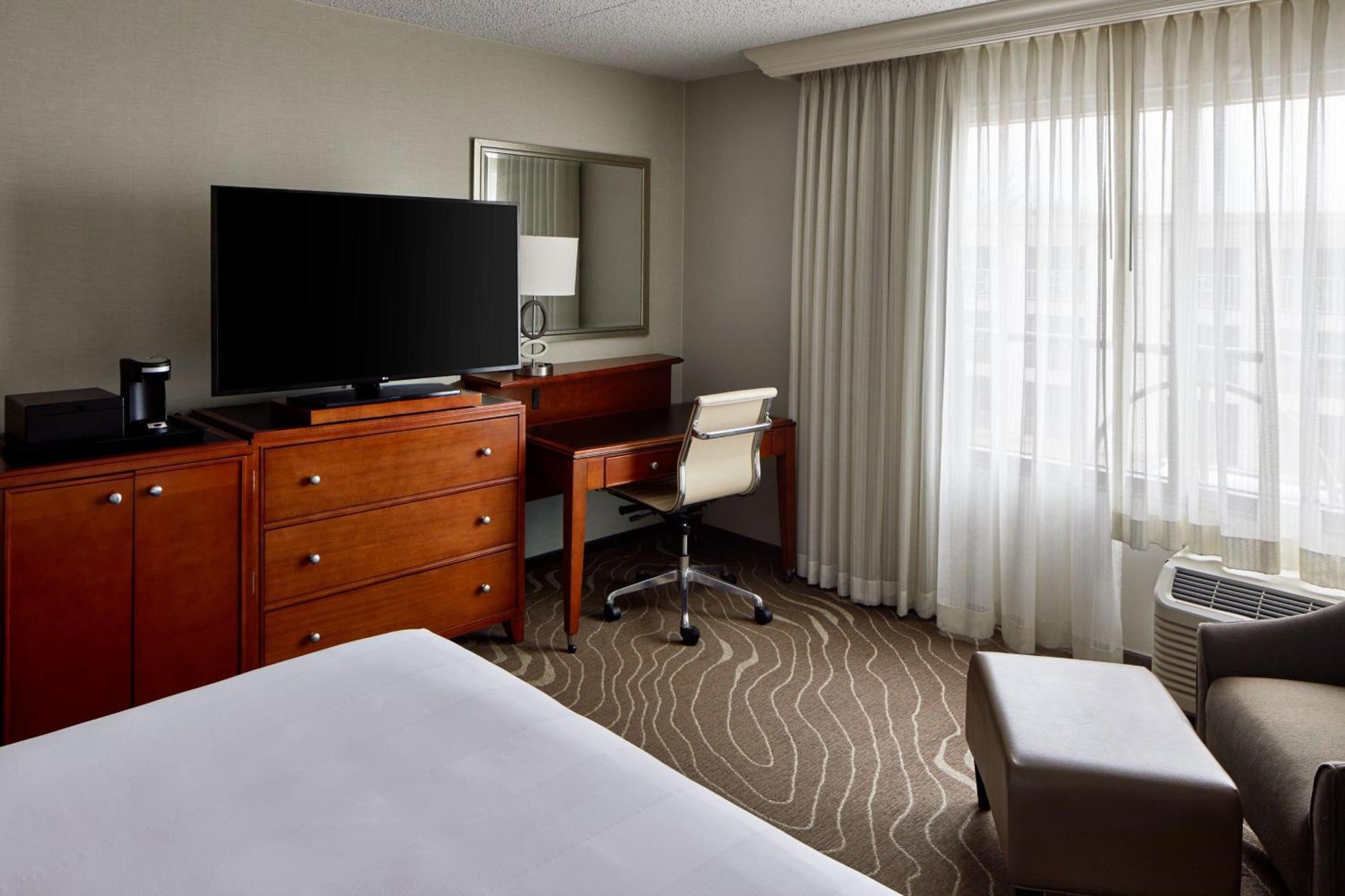 מלון רומולוס Detroit Metro Airport Marriott מראה חיצוני תמונה