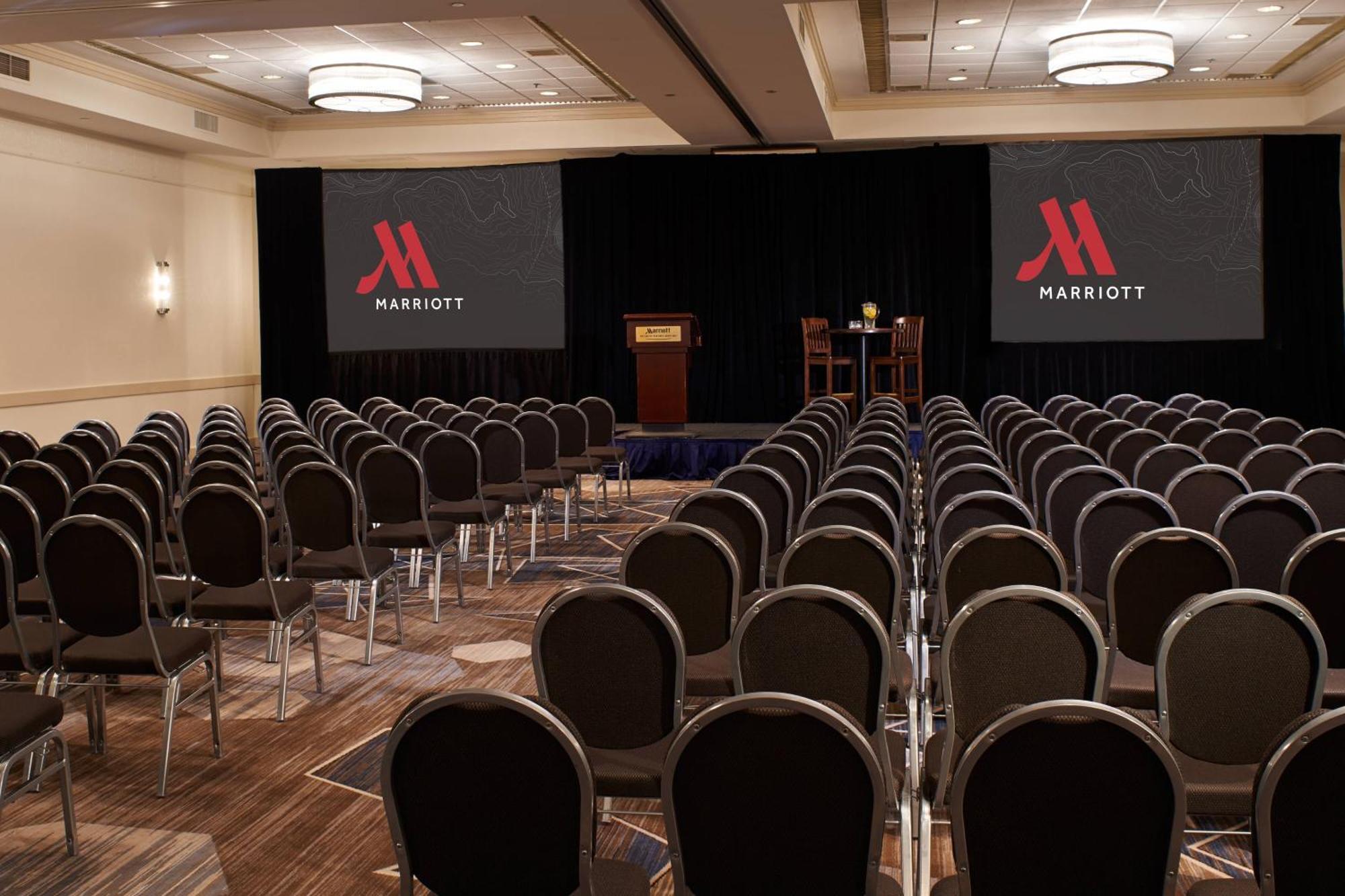 מלון רומולוס Detroit Metro Airport Marriott מראה חיצוני תמונה