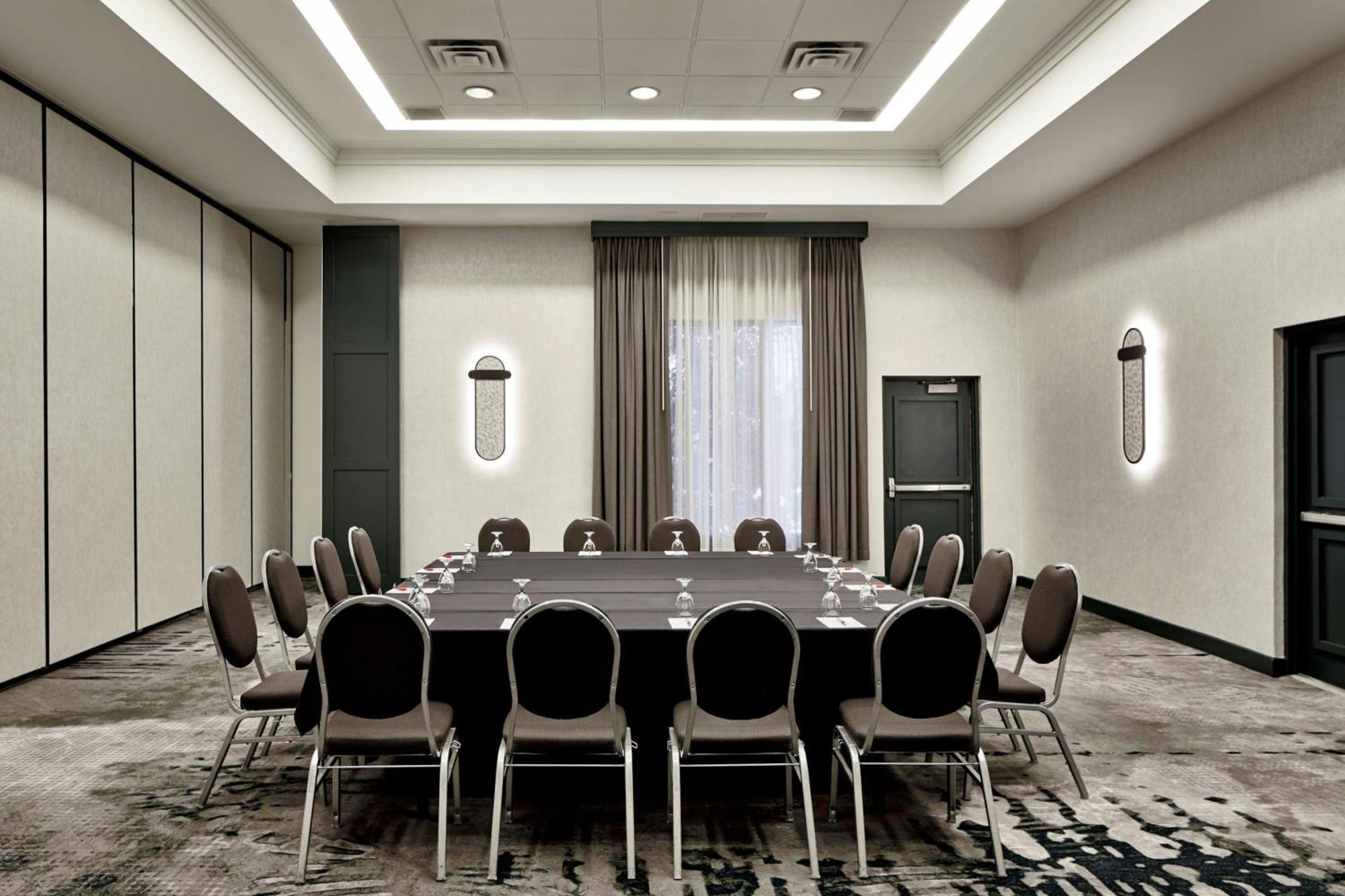 מלון רומולוס Detroit Metro Airport Marriott מראה חיצוני תמונה